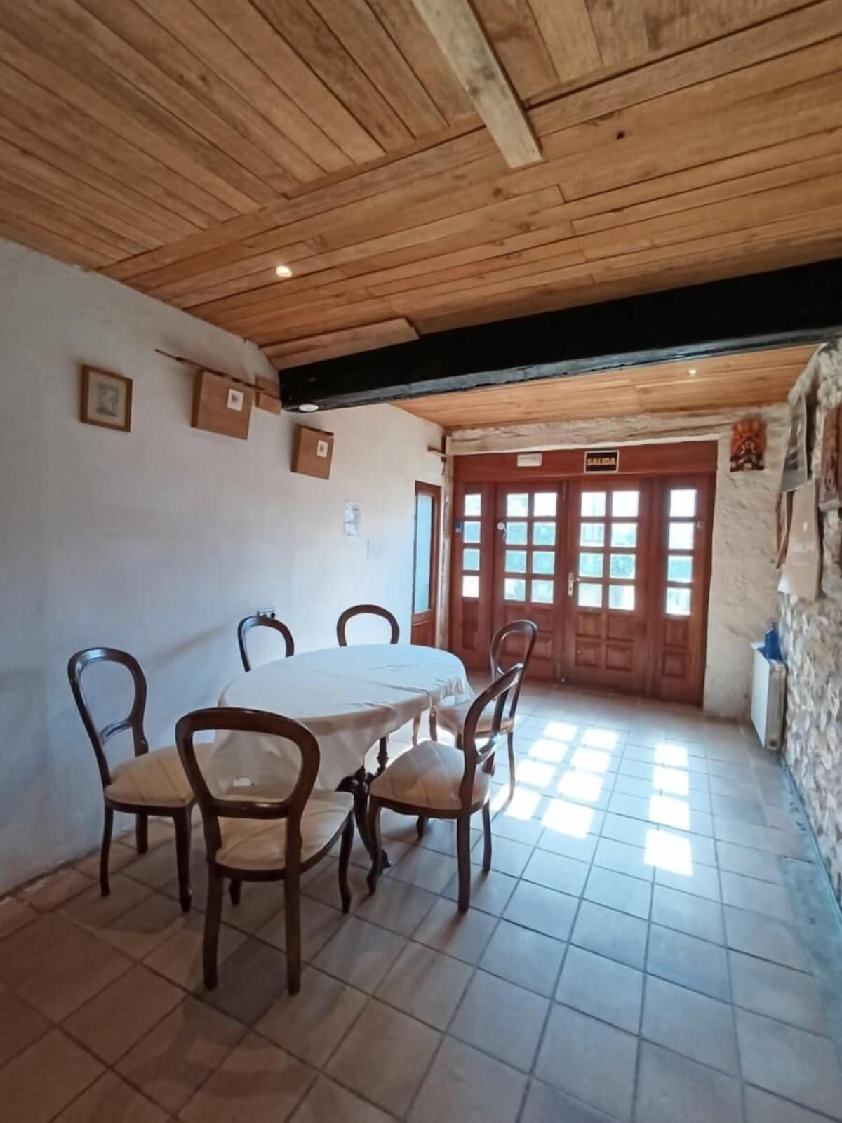 Habitación Doble Cian · Baño Privado · Cartes 6