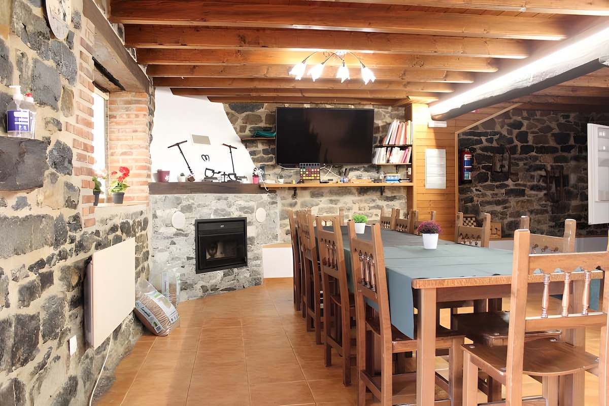 3 con terraza en Valle de Soba