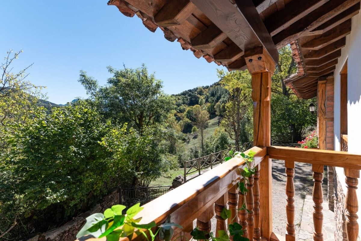 Fidalsa Mountain Views